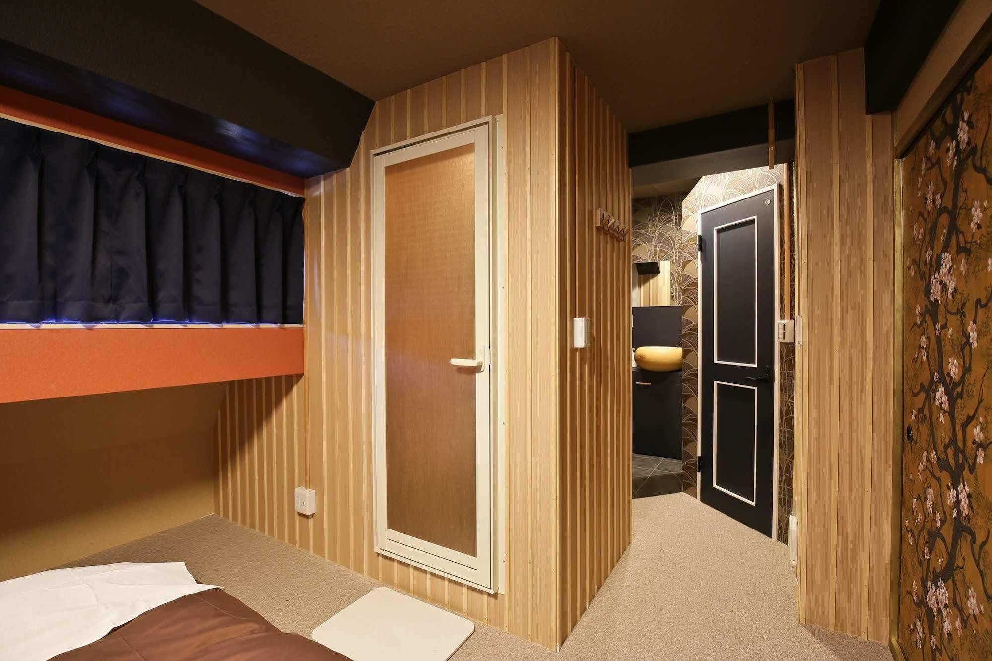 Samurais Hostel Ikebukuro Tokió Kültér fotó